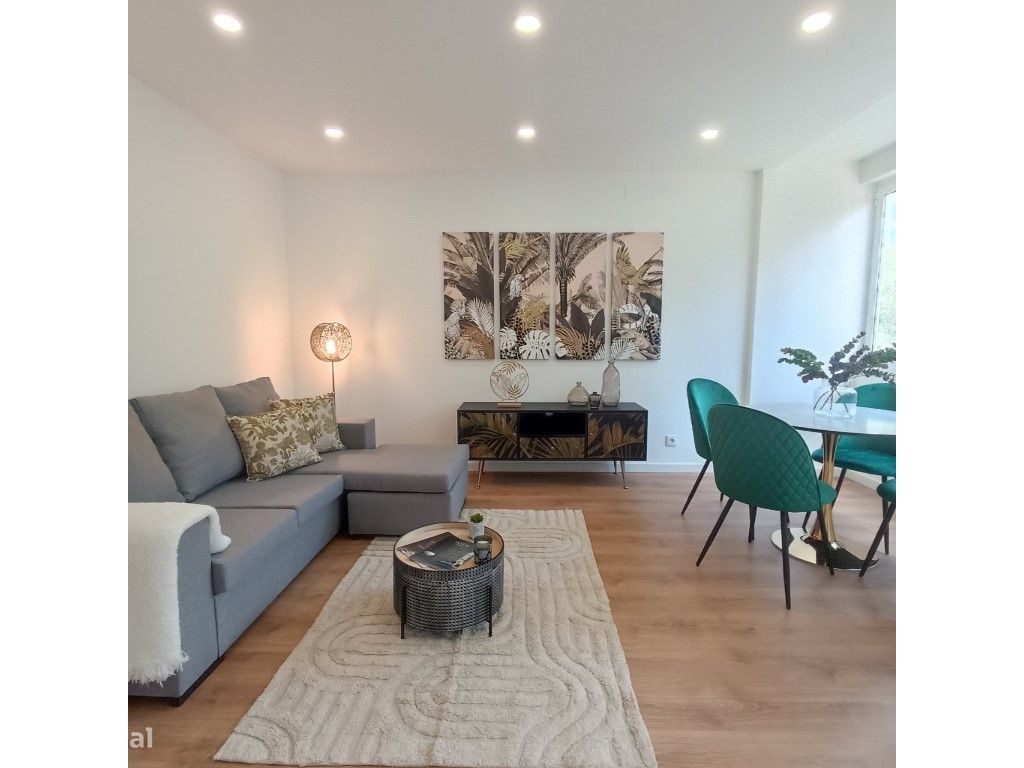 3 bedrooms Apartment in Lisbon, Portugal No. 344687