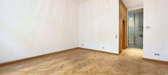 2 rooms Apartment in Neubau, Austria No. 153914 2