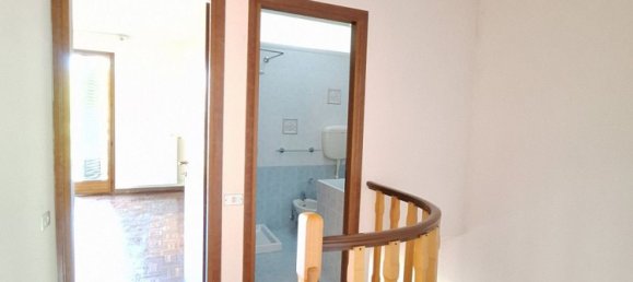 5 rooms House in Rovigo, Italy No. 290131 10