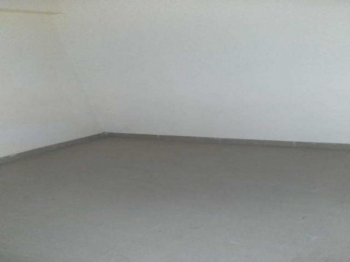 Дом с 2 спальнями в Нойда, Индия № 64968