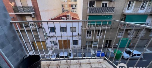 3 bedrooms Apartment in Alicante, Spain No. 91434 2