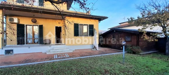 4 bedrooms Villa in Massa, Italy No. 161138 3