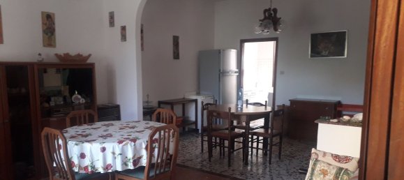 Casa de 6 habitaciónes en Lamezia Terme, Italy No. 103041 3