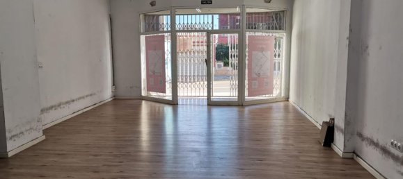 Коммерческая недвижимость 140м² в Кастельон, Испания № 146374 4