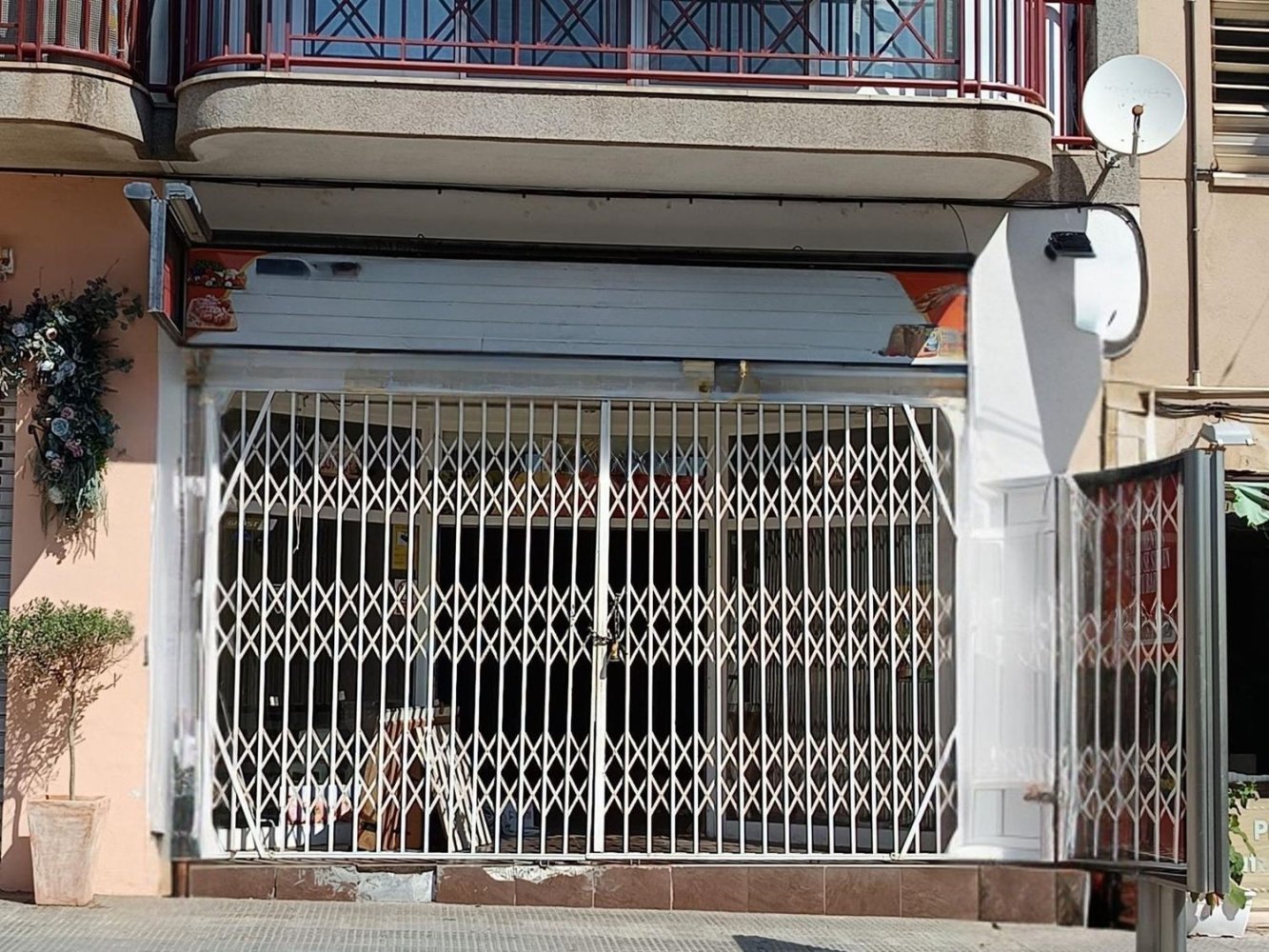 Коммерческая недвижимость 140м² в Кастельон, Испания № 146374