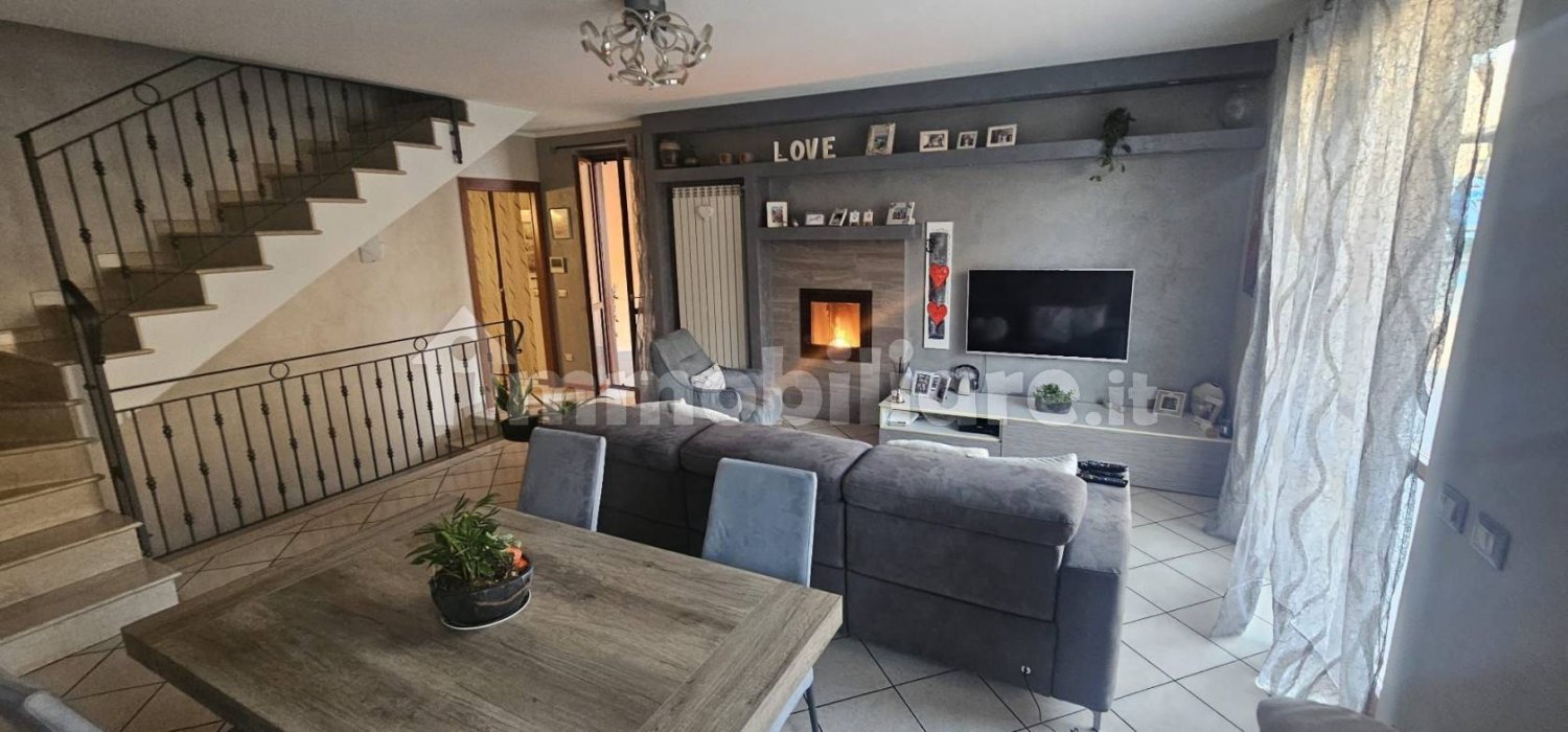 Casa de 3 dormitorios en Gardone Val Trompia, Italy No. 67936