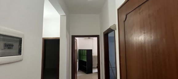 4 rooms Apartment in Campi Bisenzio, Italy No. 199053 4