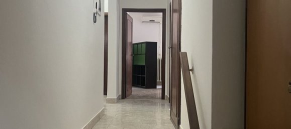 4 rooms Apartment in Campi Bisenzio, Italy No. 199053 3