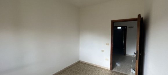 4 rooms Apartment in Campi Bisenzio, Italy No. 199053 15