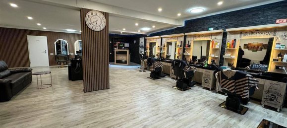 5-salle Bâtiment à Hochsauerlandkreis, Germany No. 57429 3