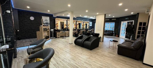 5-salle Bâtiment à Hochsauerlandkreis, Germany No. 57429 4