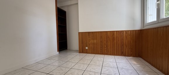 2 bedrooms Apartment in Rochefort, France No. 99429 5