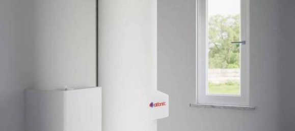 8 bedrooms Villa in Tradate, Italy No. 15354 12