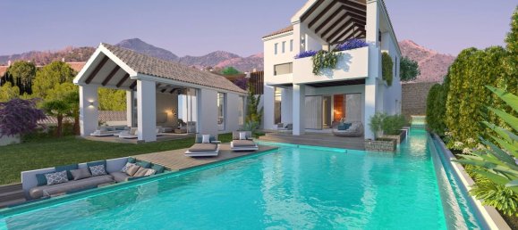 4 bedrooms Villa in Estepona, Spain No. 2864 10