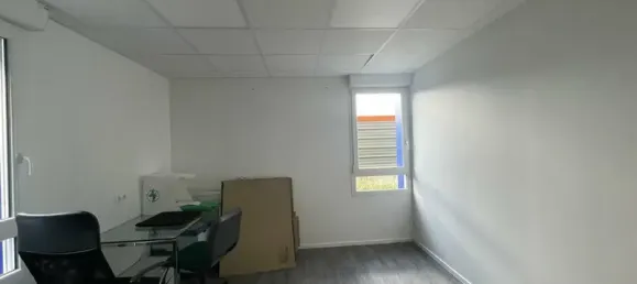 Gewerbliche Immobilie in Languidic, France 319m², Nr. 346148 2