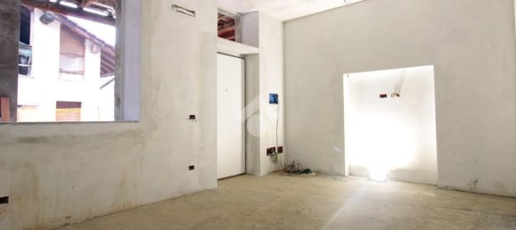 2 rooms House in Grezzago, Italy No. 14613 2