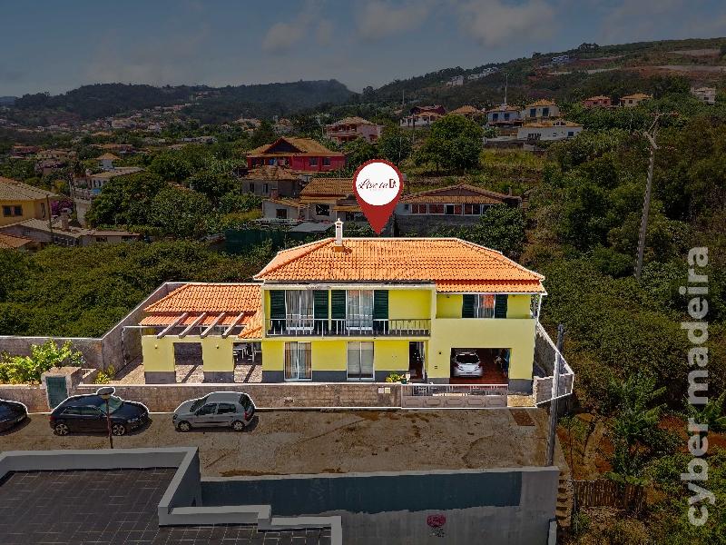 3 bedrooms House in Funchal, Portugal No. 230664
