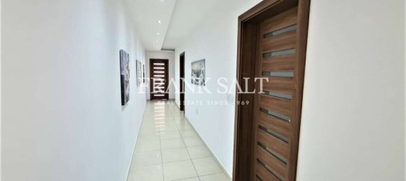 3 bedrooms Apartment in San Gwann, Malta No. 4850 4