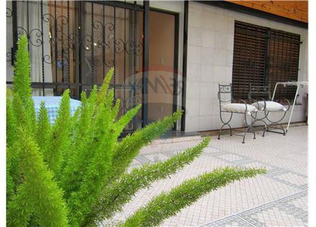 5 bedrooms House in Buenos Aires, Argentina No. 70786