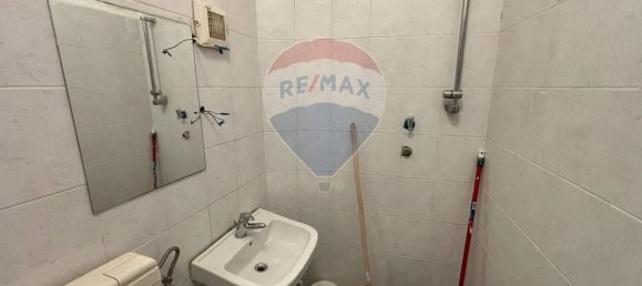 3 rooms Apartment in Vado Ligure, Italy No. 40383 7