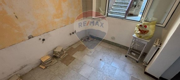 3 rooms Apartment in Vado Ligure, Italy No. 40383 6