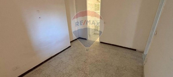 3 rooms Apartment in Vado Ligure, Italy No. 40383 9