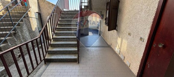 3 rooms Apartment in Vado Ligure, Italy No. 40383 12