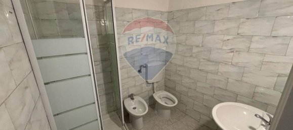 3 rooms Apartment in Vado Ligure, Italy No. 40383 10