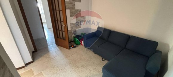 3 rooms Apartment in Vado Ligure, Italy No. 40383 2