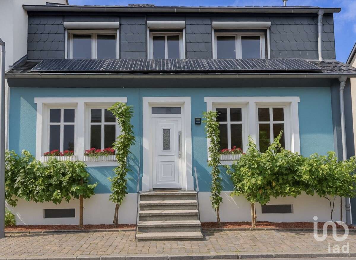 6 bedrooms Townhouse in Saarbrucken, Germany No. 273525