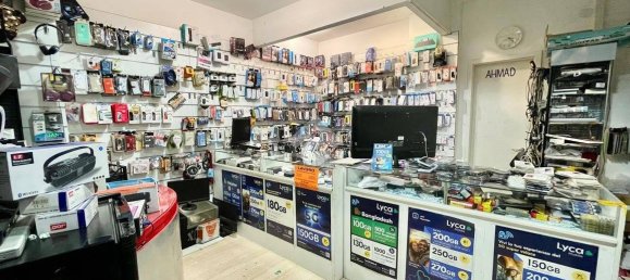 27m² Commercial property in Udine, Italy No. 80431 2