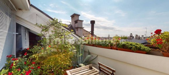 2 bedrooms Penthouse in Milan, Italy No. 331051 15