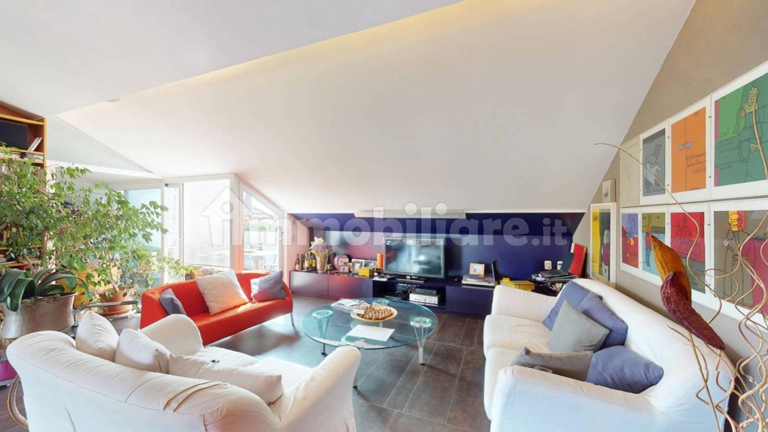2 bedrooms Penthouse in Milan, Italy No. 331051