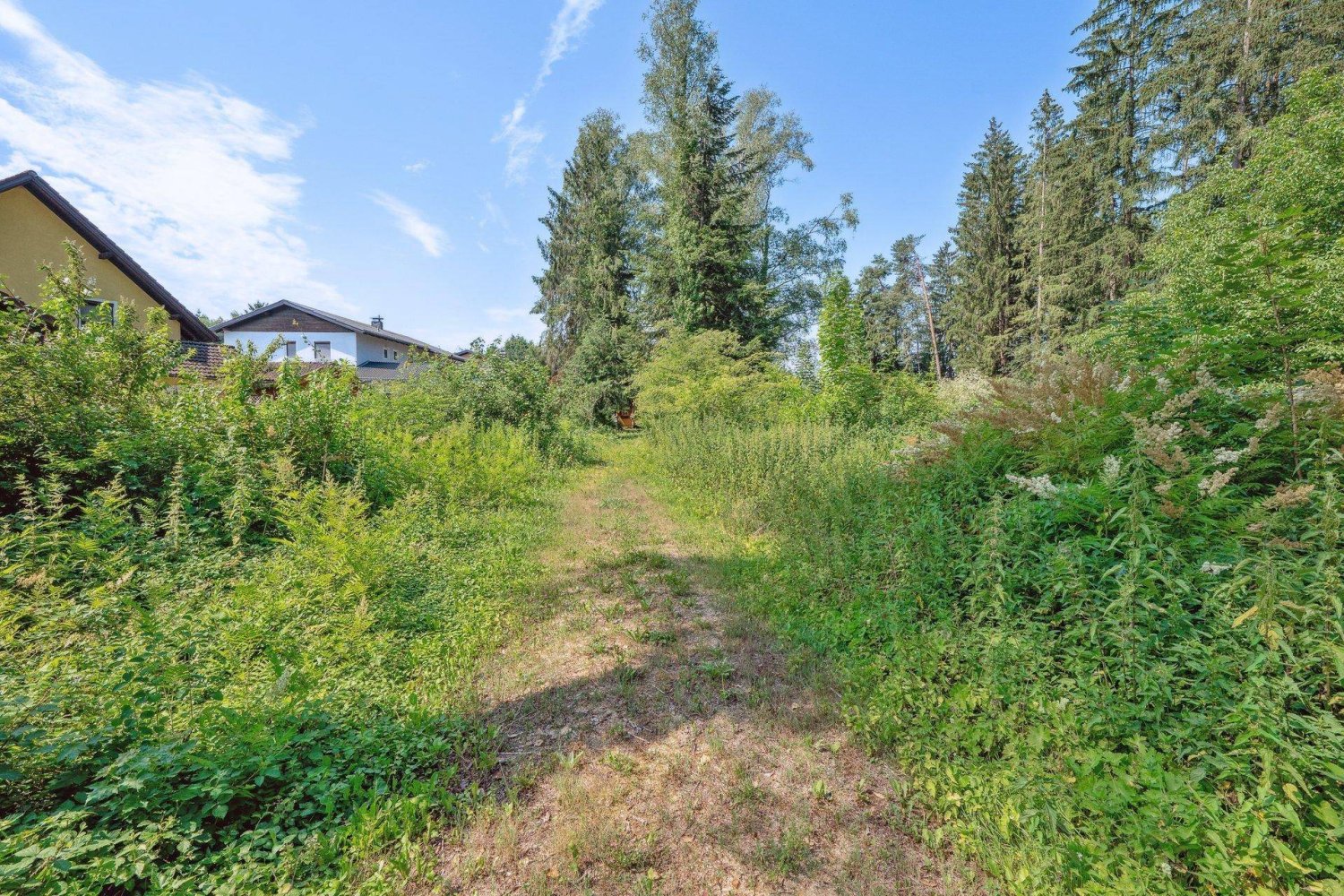 686m² Land in Burmoos, Austria No. 134495
