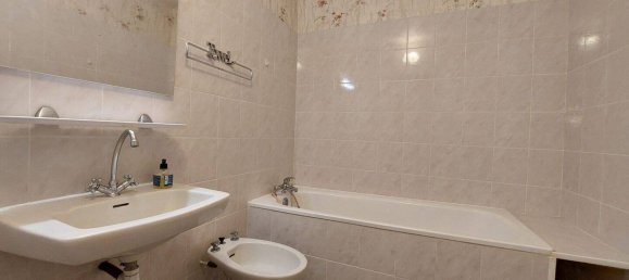 3 bedrooms Apartment in Aubergenville, France No. 282130 6