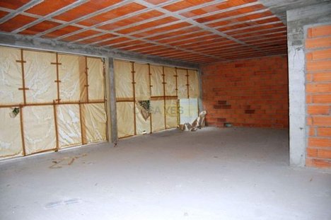 Propriété commerciale à Fragoso, Portugal 294m² No. 82383