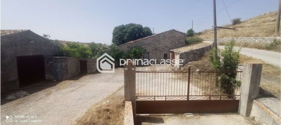 Casa de 10 habitaciónes en Modica, Italy No. 177265 4