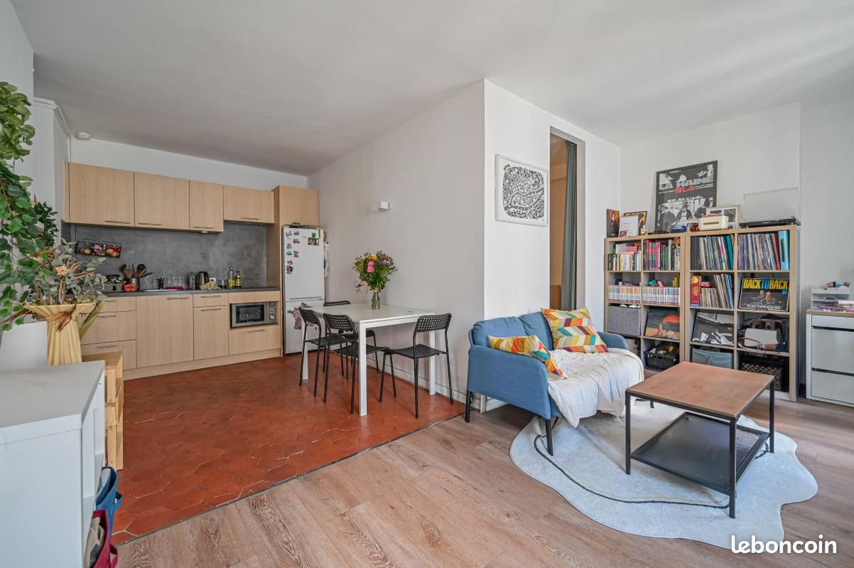 Квартира с 1 спальней в Париж, Франция № 329859