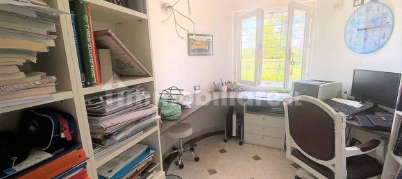 3 bedrooms Villa in Carrara, Italy No. 73693 16