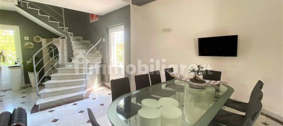 3 bedrooms Villa in Carrara, Italy No. 73693 21