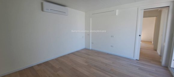 2 bedrooms Apartment in Pesaro, Italy No. 258261 4