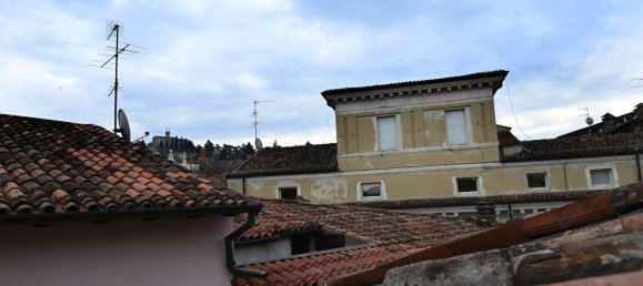 Квартира с 4 спальнями в Брешиа, Италия № 216865 11