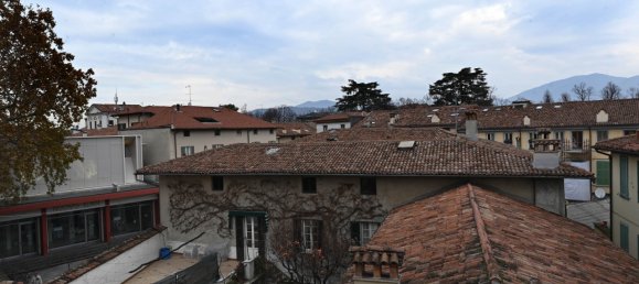 Квартира с 4 спальнями в Брешиа, Италия № 216865 12