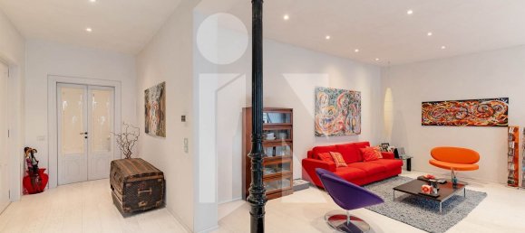 3 rooms Apartment in Mantua, Italy No. 245931 2