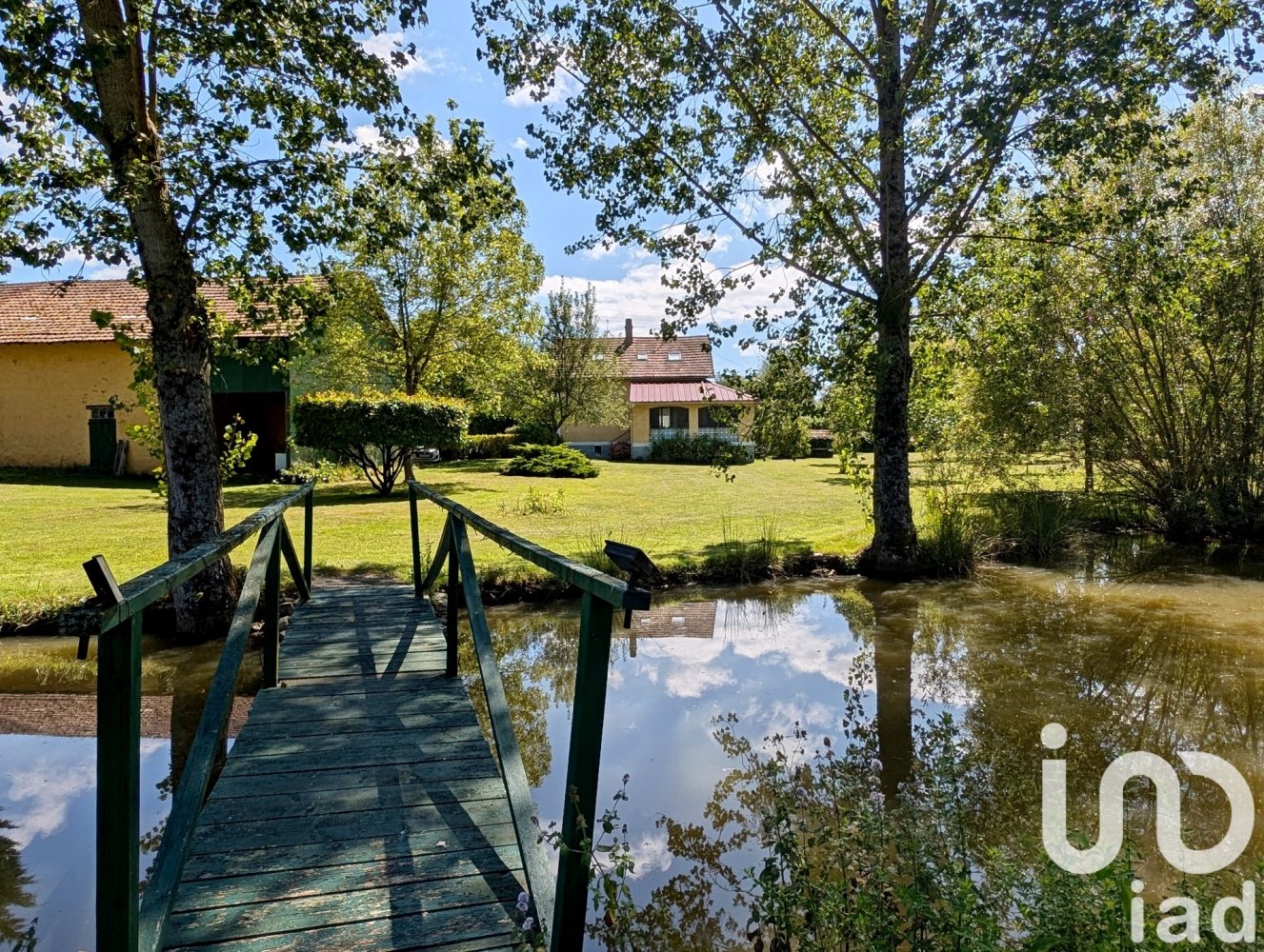 2 chambres Maison à Mouhers, France No. 262862
