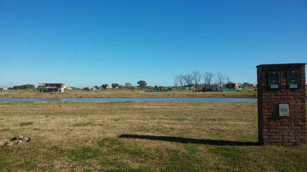  Land in Escobar, Argentina No. 114887