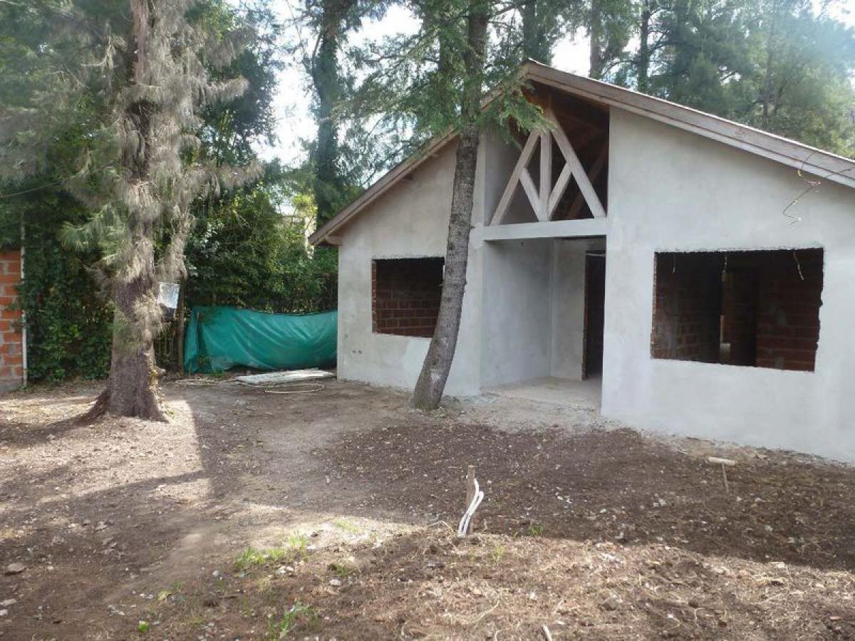 3 bedrooms House in Ituzaingo, Argentina No. 21371