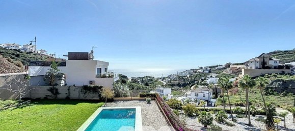 3 bedrooms House in El Penoncillo, Spain No. 111066 2