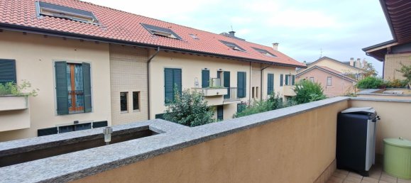 2 bedrooms Duplex in Gessate, Italy No. 360529 9