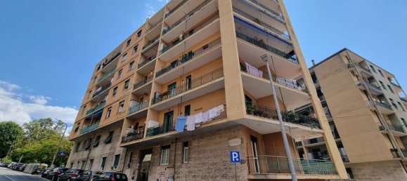 Apartamento de 2 dormitorios en Genoa, Italy No. 312692 36
